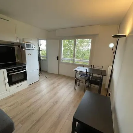 Grand Studio Amenage En T2 Διαμέρισμα Παρίσι