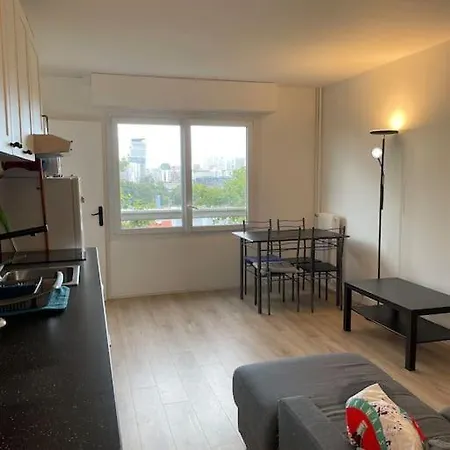 Grand Studio Amenage En T2 Apartment *